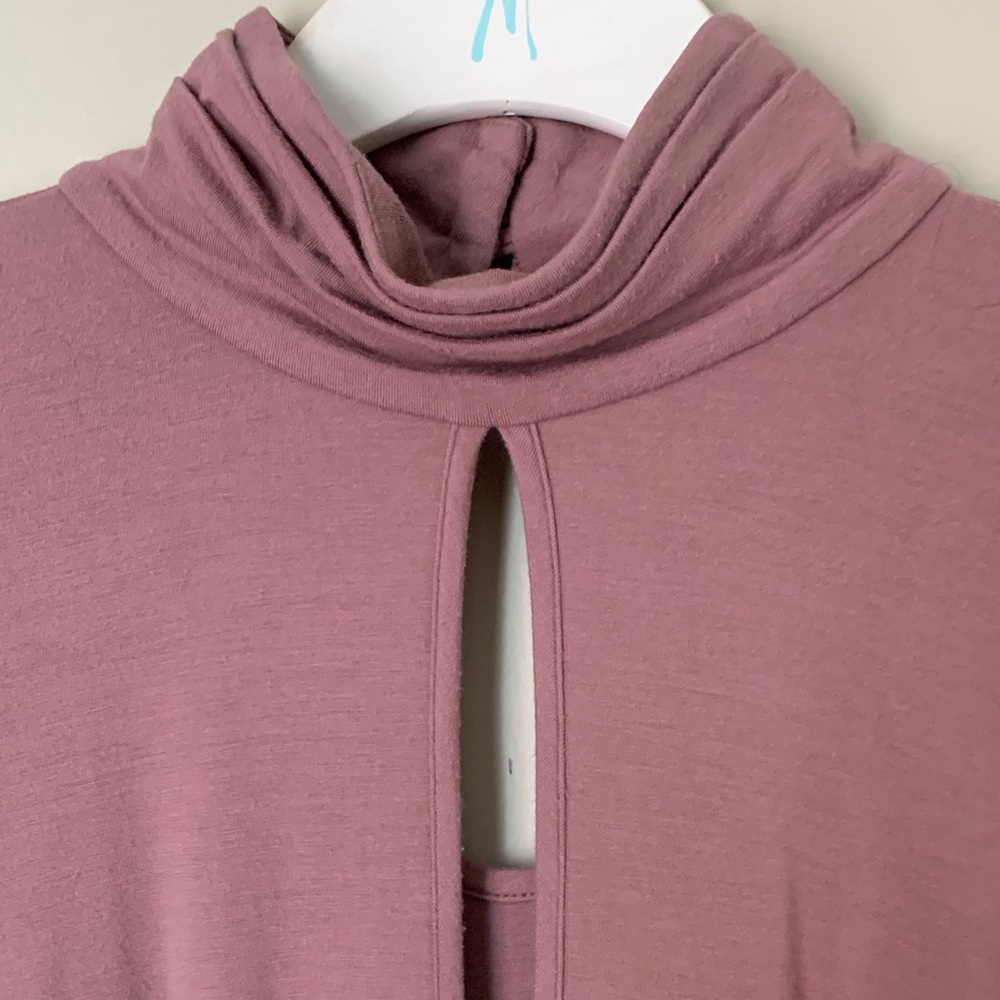 Marciano size S dusty rose top - Picture 3 of 11